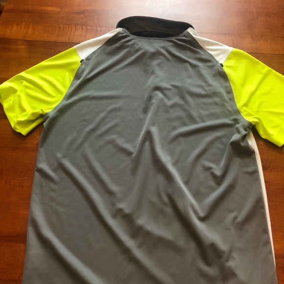 Nike Golf Performance Shirt - Picture 2 of 5